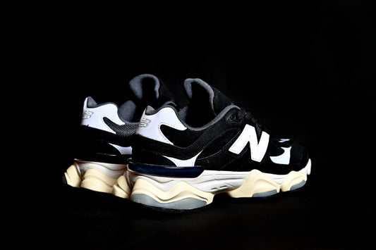 New Balance 9060 Black/White