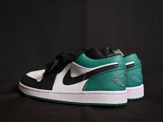 Air Jordan 1 Low Green Toe (White/ Black/Green)