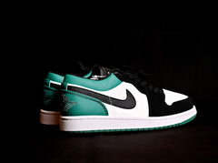 Air Jordan 1 Low Green Toe (White/ Black/Green)