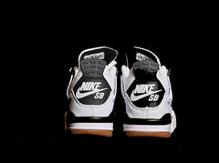 Air Jordan 4 Retro "Black & White/ Gum"