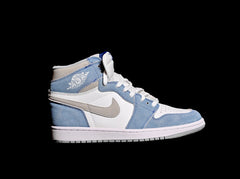 Air Jordan 1 High "Hyper Royal"