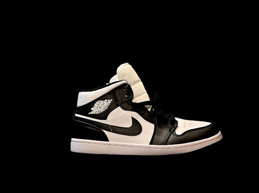 Air Jordan 1 Mid “Black/White Panda”