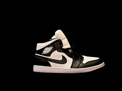 Air Jordan 1 Mid “Black/White Panda”