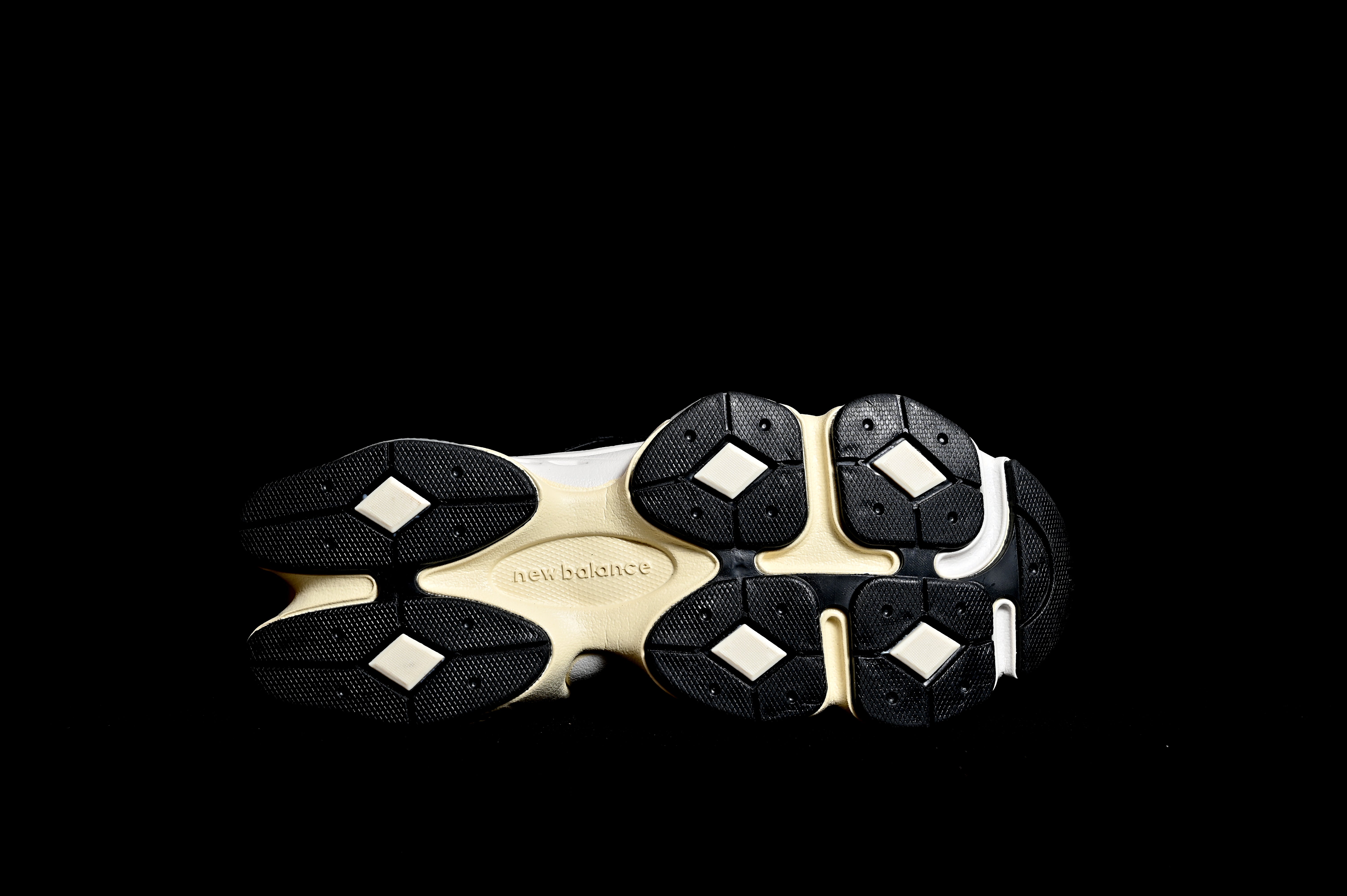 New Balance 9060 Black/White