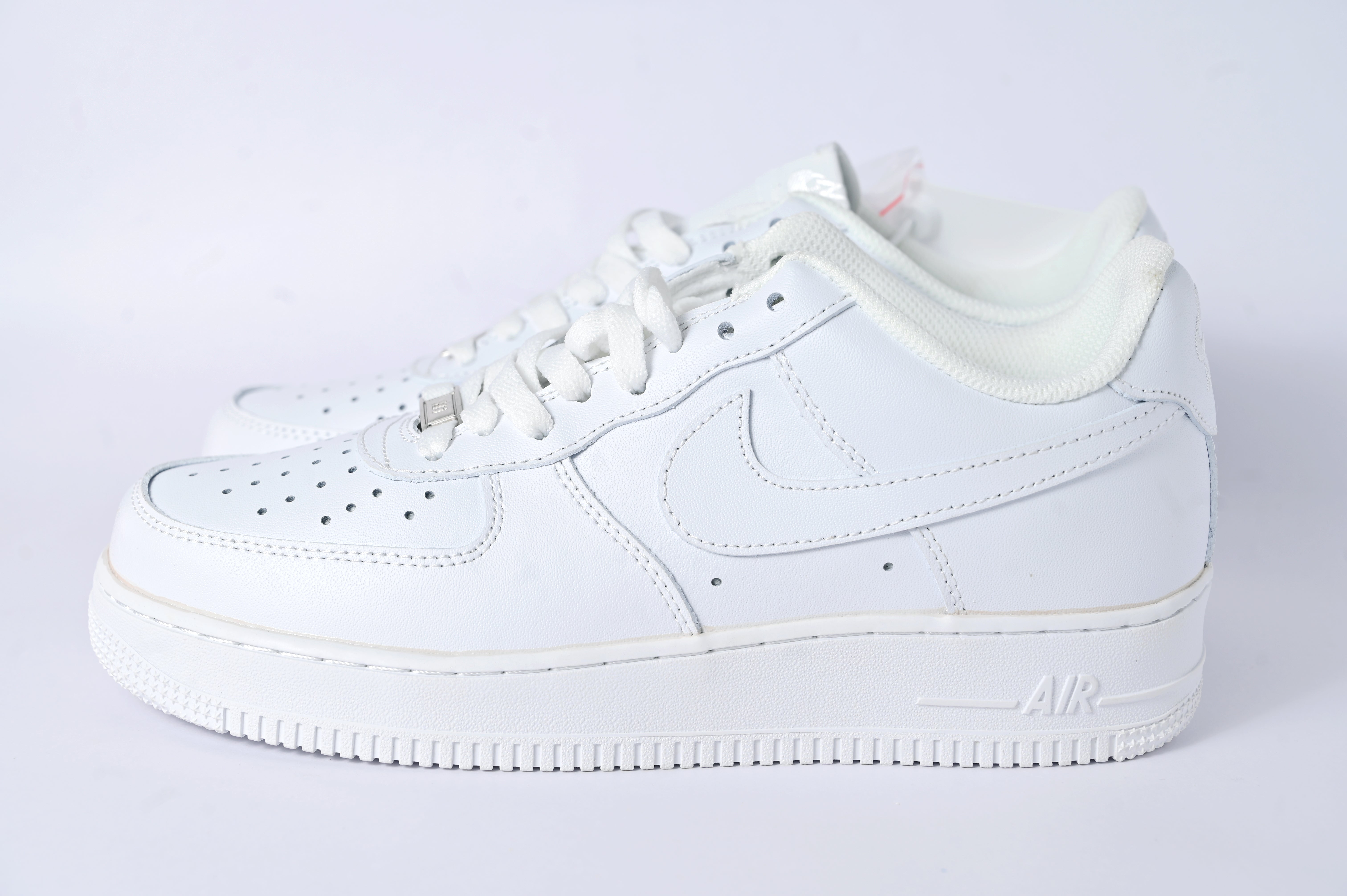 Nike Air Force 1 "07 Triple White