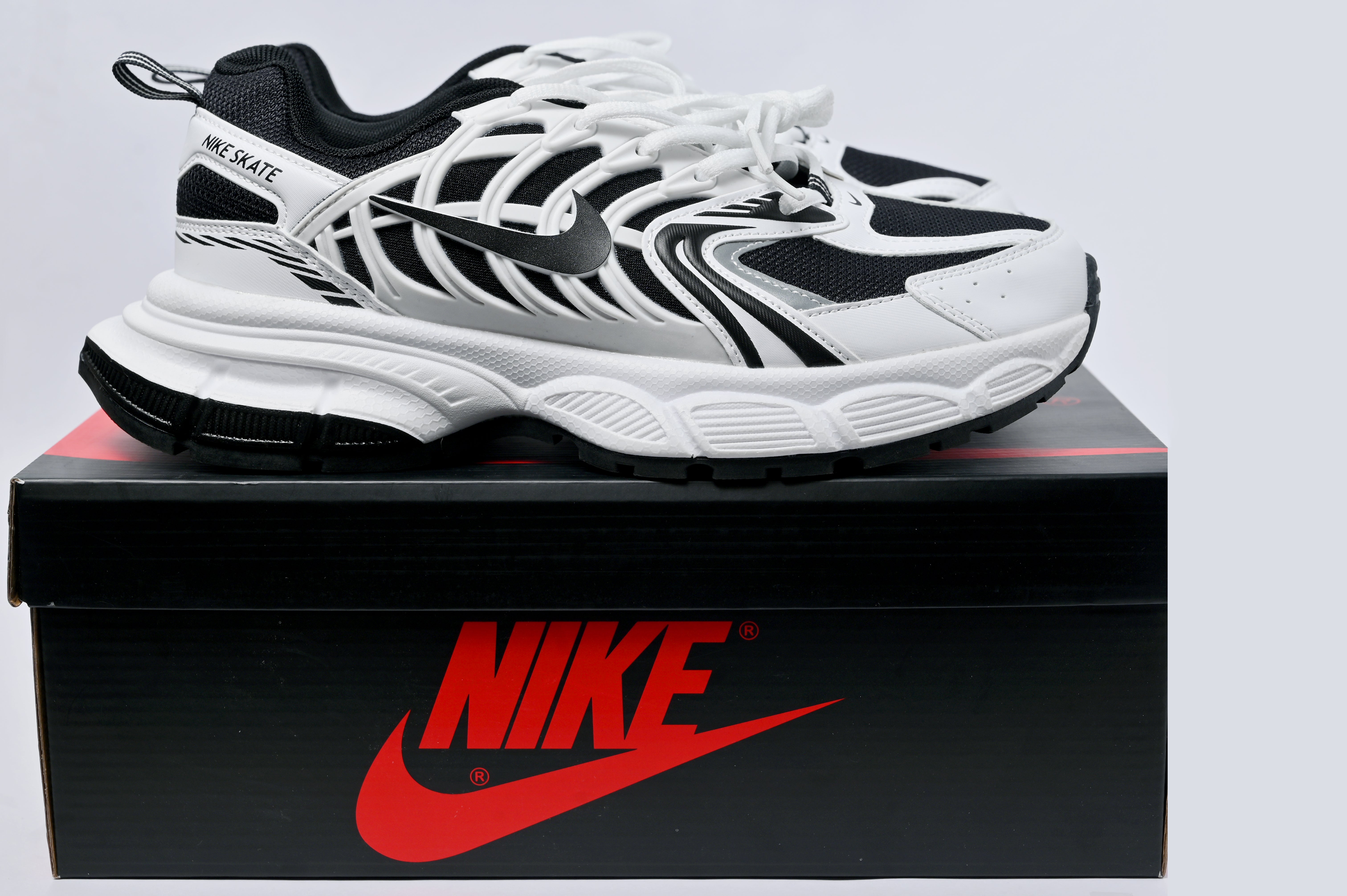 Nike Air Zoom Spiridon Cage 2- Balck/white